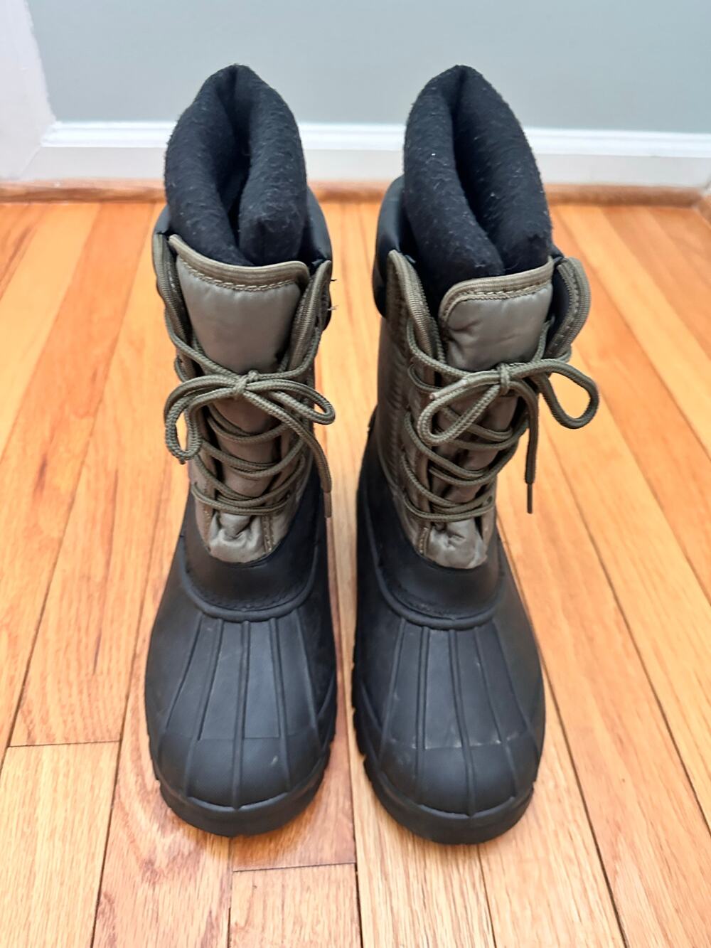 Highland Creek Winter Snow Boots Vinny Size 5 Youth